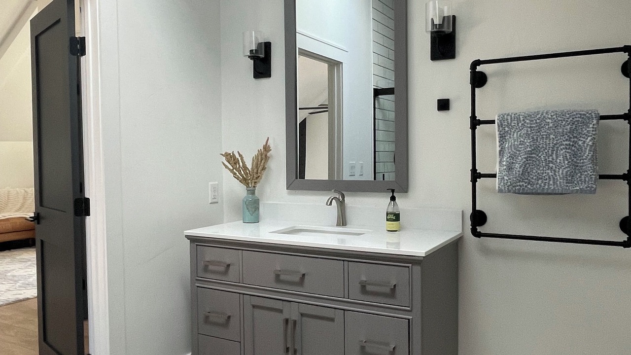 Photo of Bathroom in Palisade