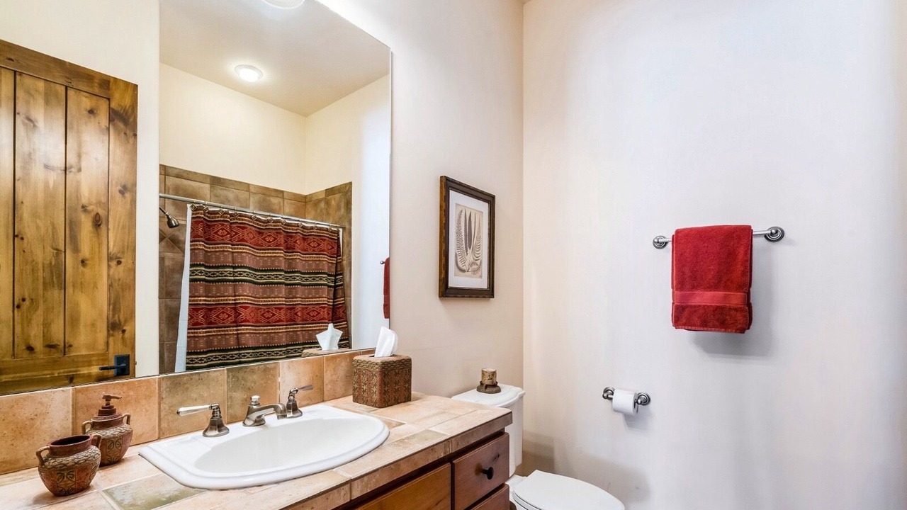 Photo of Bathroom in Highland Meadows