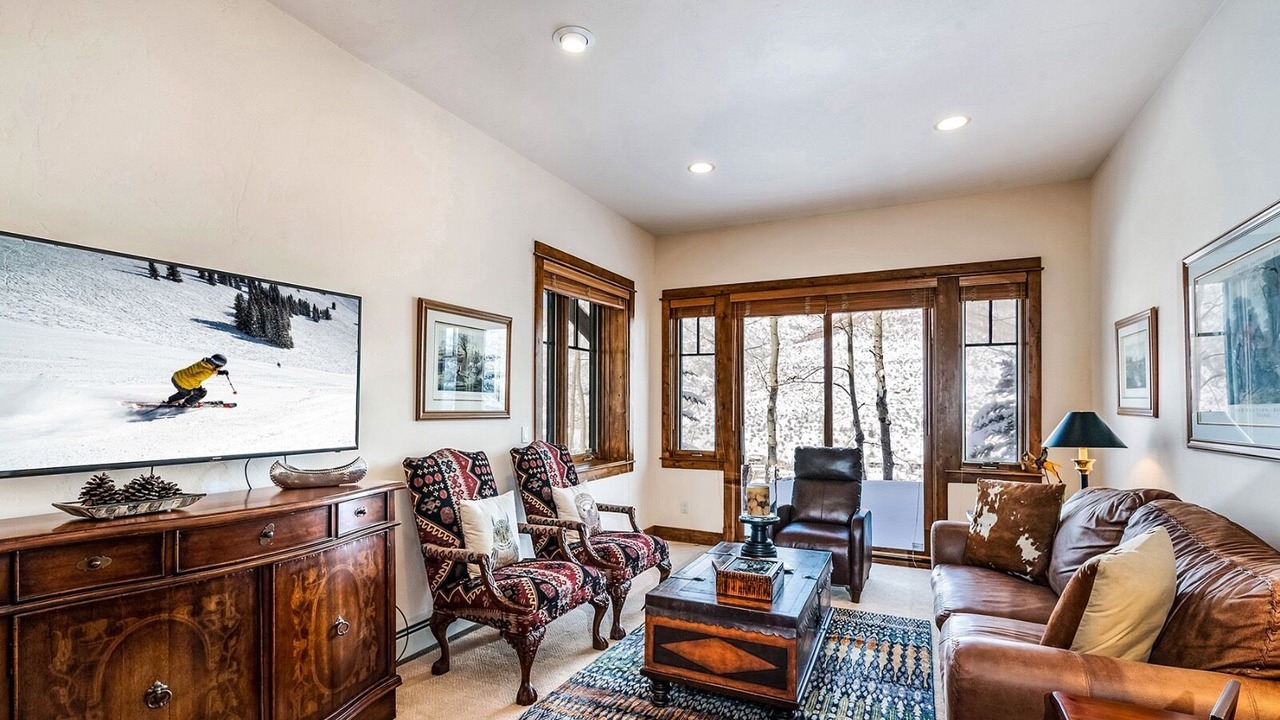 Photo of Livingroom in Highland Meadows