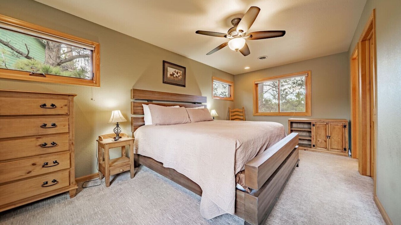 Photo of Bedroom in Stanley Hills