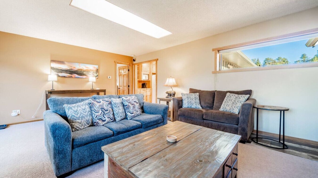 Photo of Livingroom in Carriage Hills