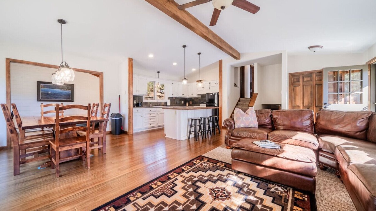 Photo of Livingroom in Carriage Hills