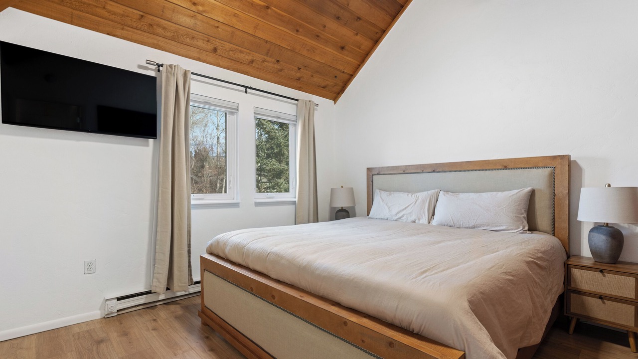 Photo of Bedroom in Edwards