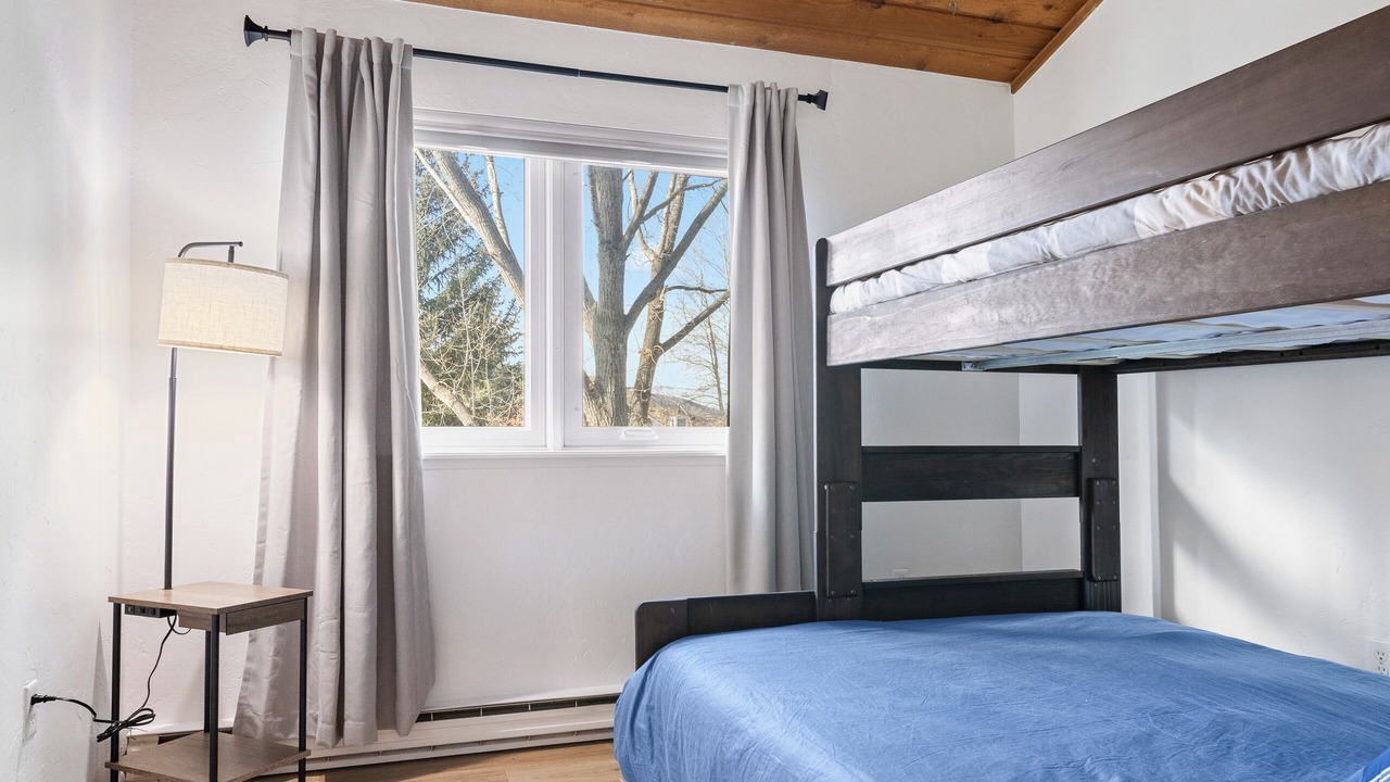 Photo of Bedroom in Edwards