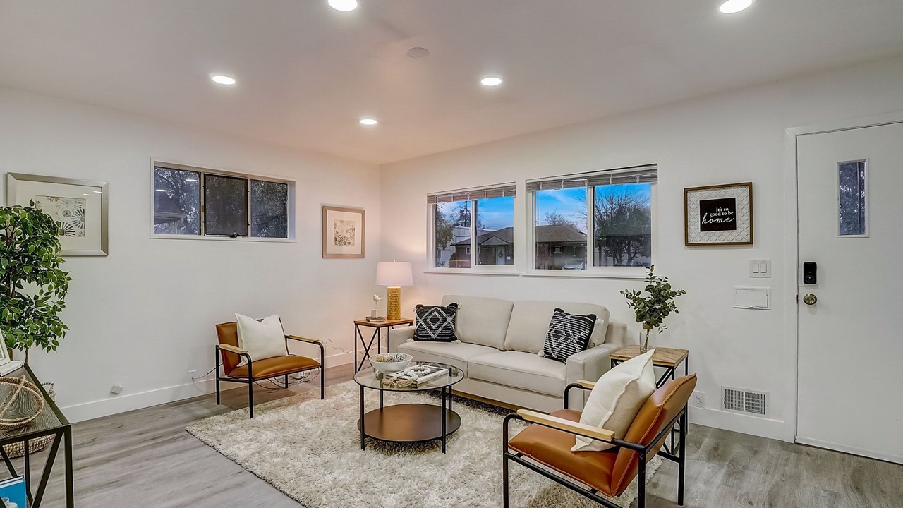Photo of Livingroom in Twin Lakes