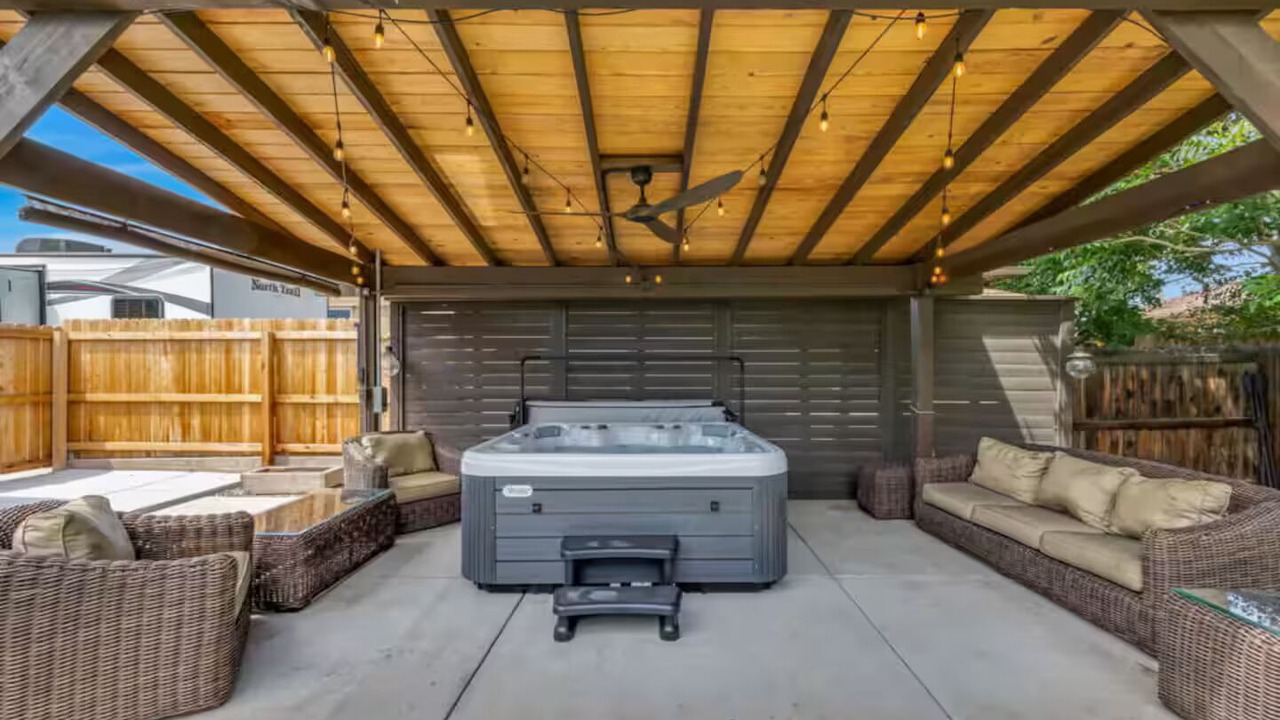 Photo of Patio Balcony in Twin Lakes
