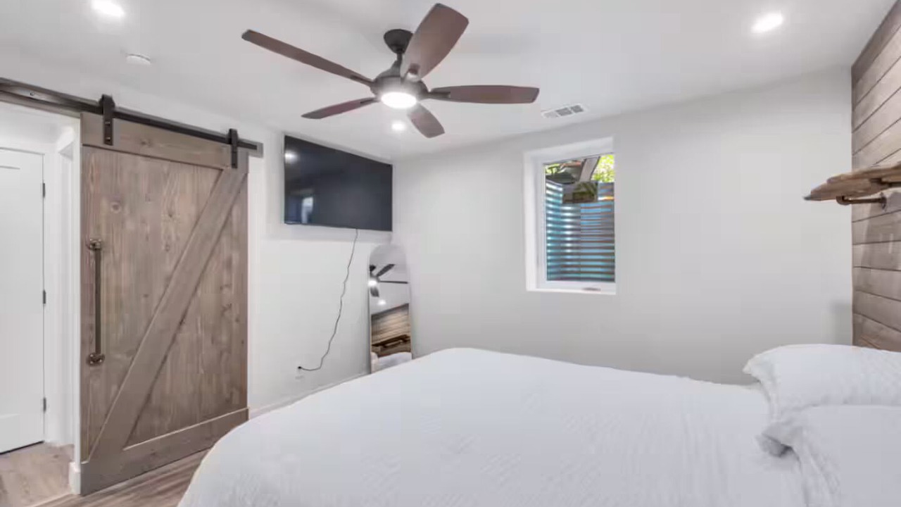 Photo of Bedroom in Twin Lakes