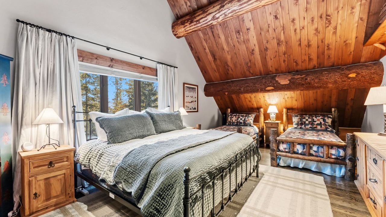Photo of Bedroom in Keystone