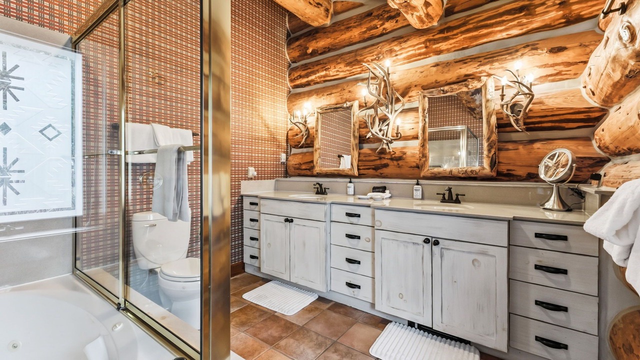 Photo of Bathroom in Keystone