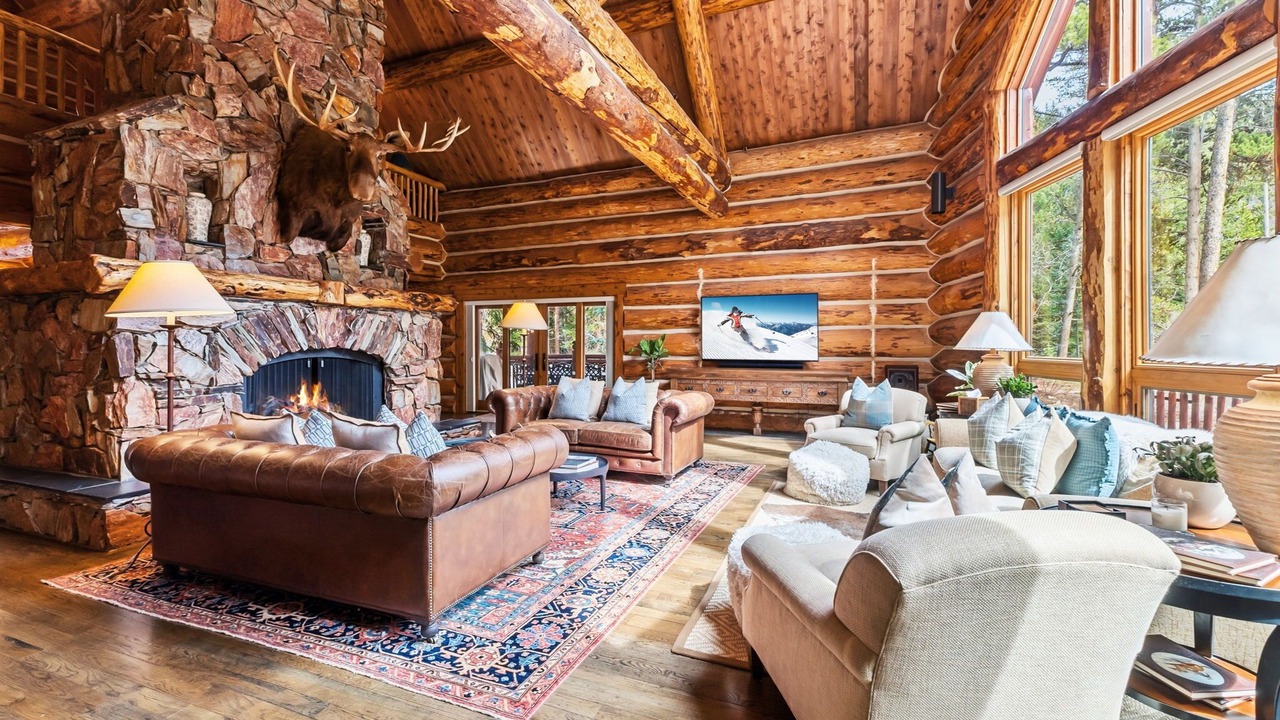 Photo of Livingroom in Keystone