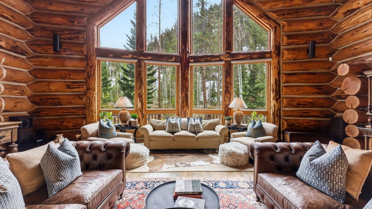 Photo of Livingroom in Keystone
