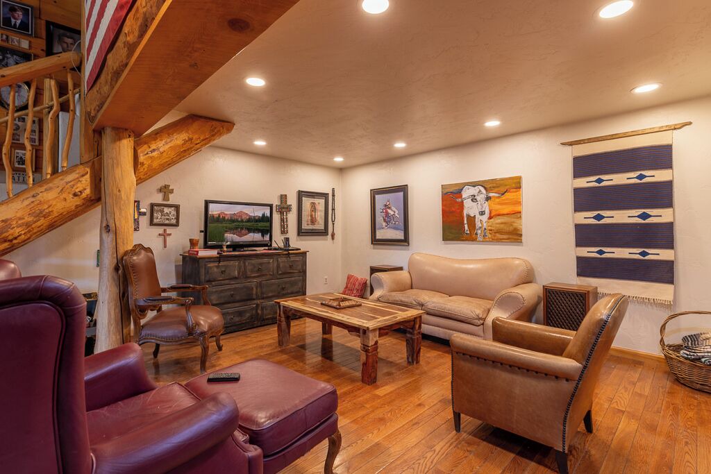 Photo of Livingroom in Marvel
