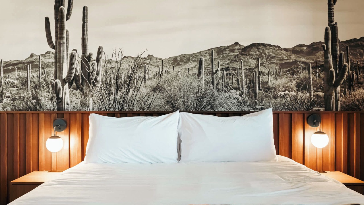 Photo of Bedroom in Hale