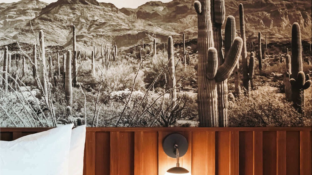 Photo of Bedroom in Hale