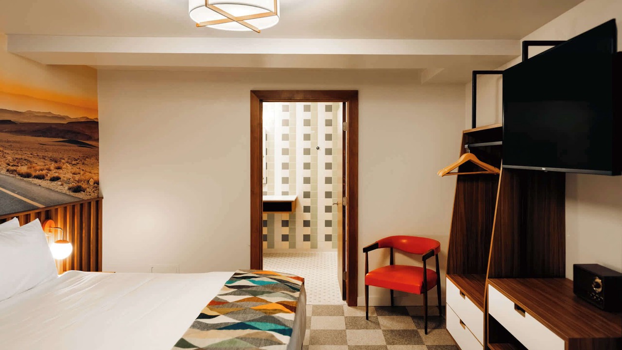 Photo of Bedroom in Hale