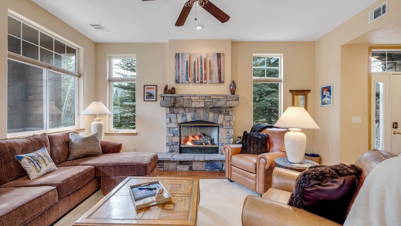 Photo of Livingroom in Silverthorne