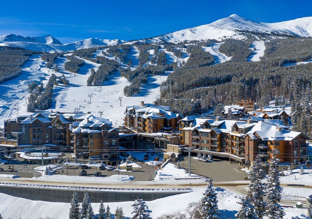Photo of Outdoor in Peak 8
