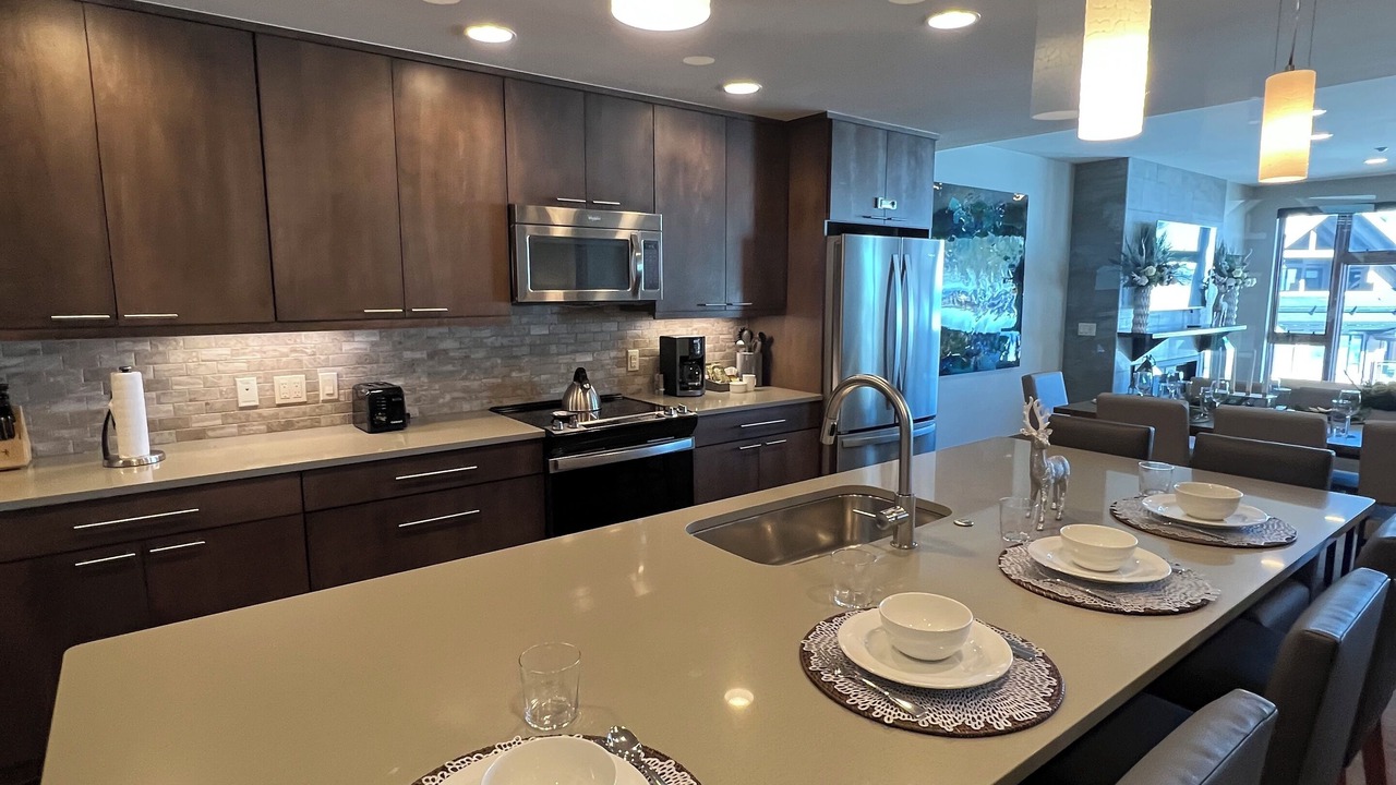 Photo of Kitchen in Peak 8