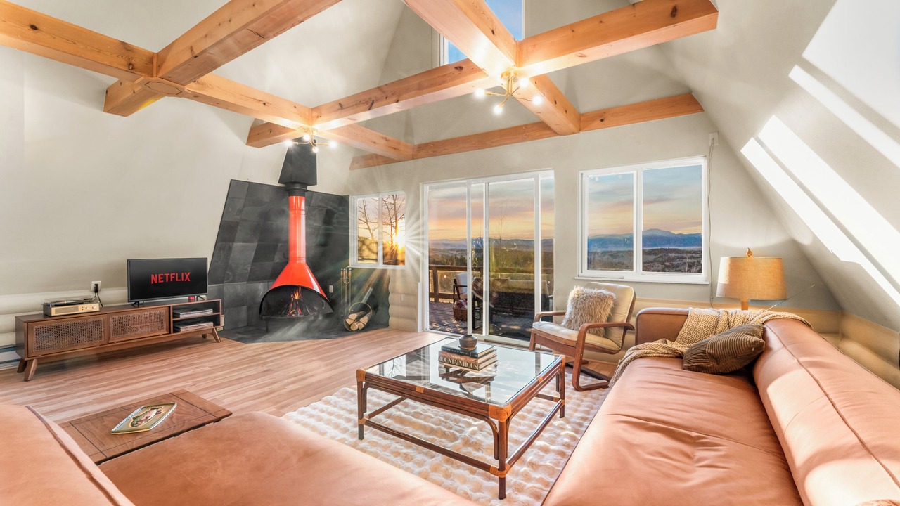 Photo of Livingroom in Indian Mountain