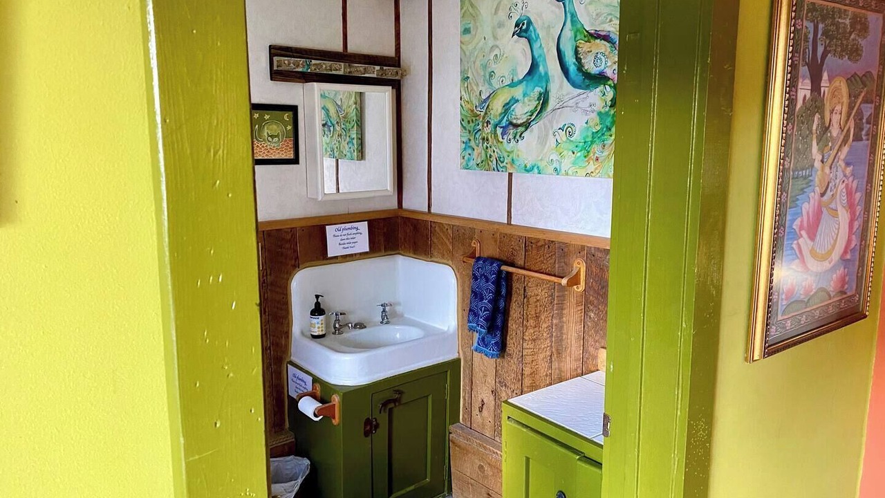 Photo of Bathroom in Del Norte