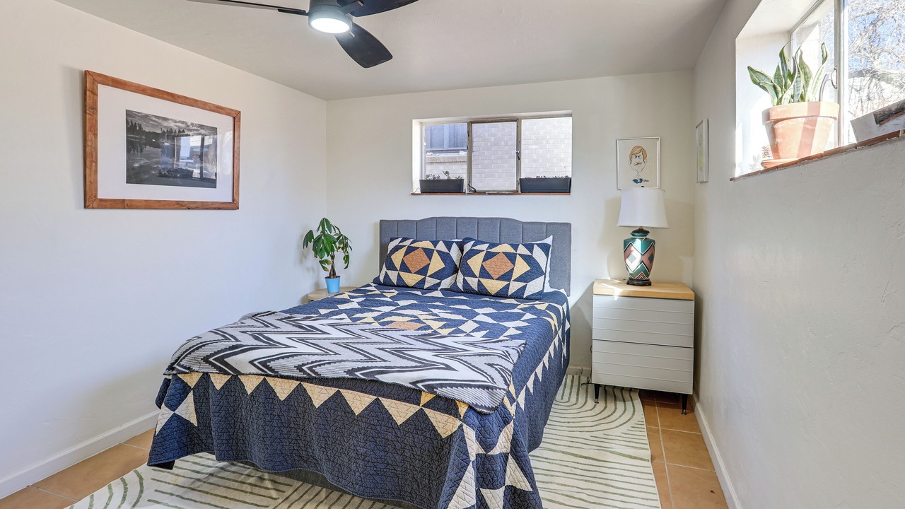 Photo of Bedroom in Mar Lee
