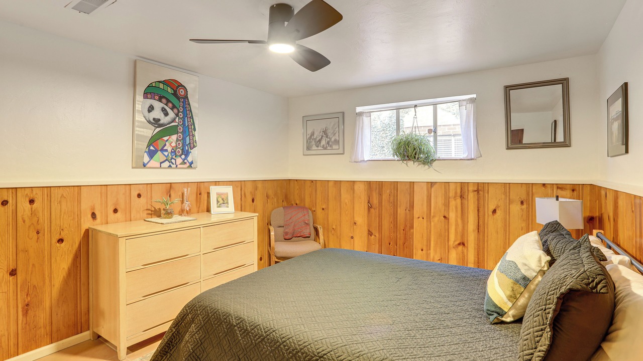 Photo of Bedroom in Mar Lee