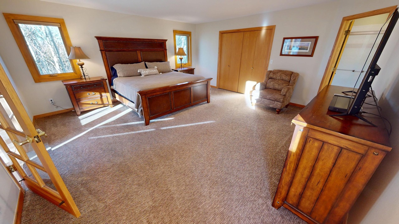 Photo of Bedroom in Three Peaks