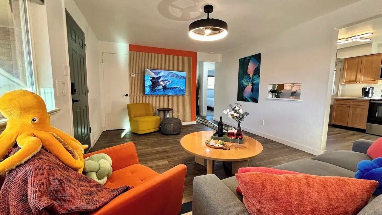 Photo of Livingroom in Arvada Plaza Area