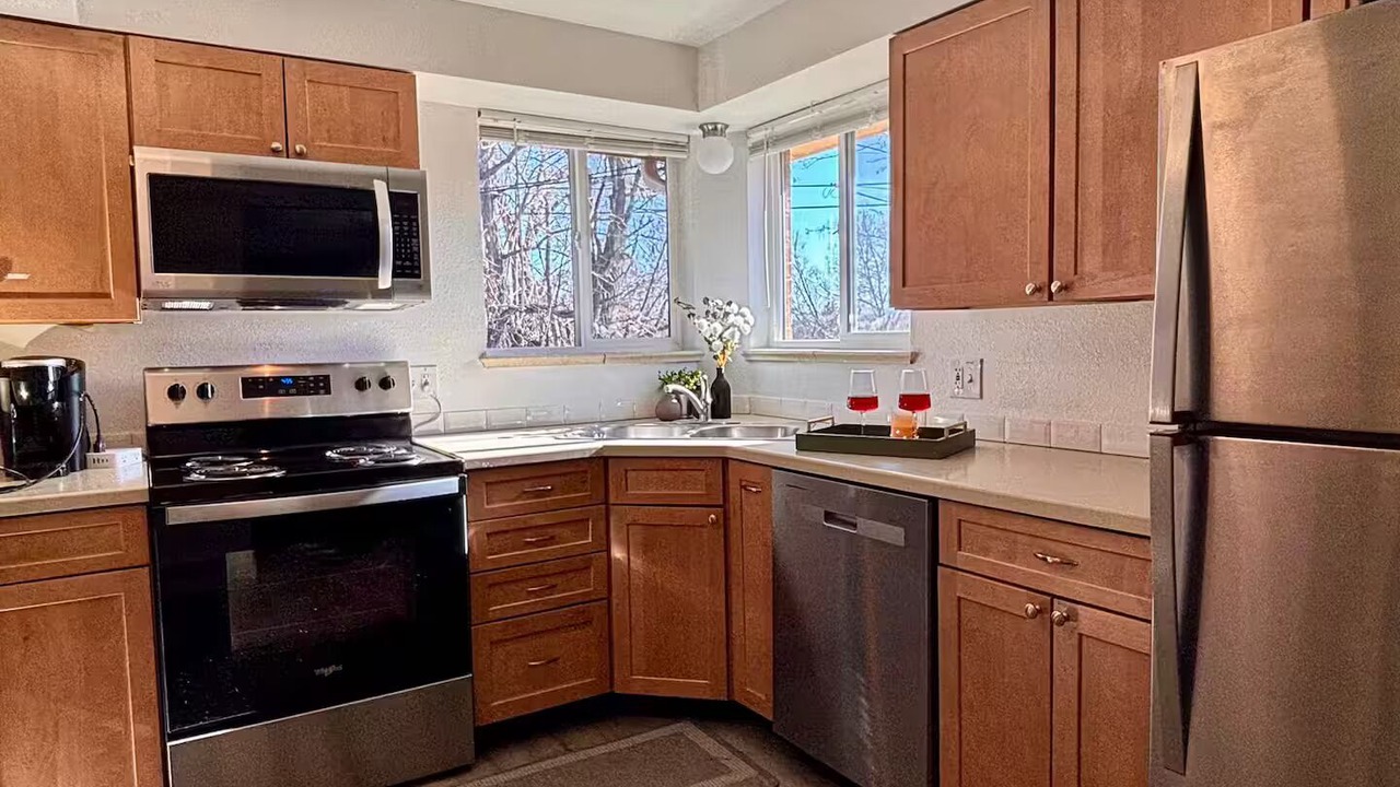 Photo of Kitchen in Arvada Plaza Area