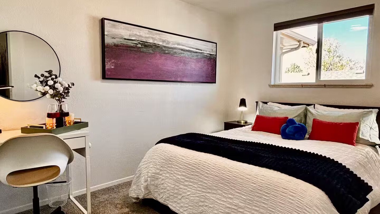Photo of Bedroom in Arvada Plaza Area
