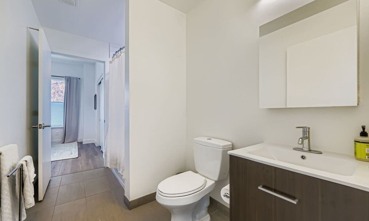 Photo of Bathroom in Central Boulder