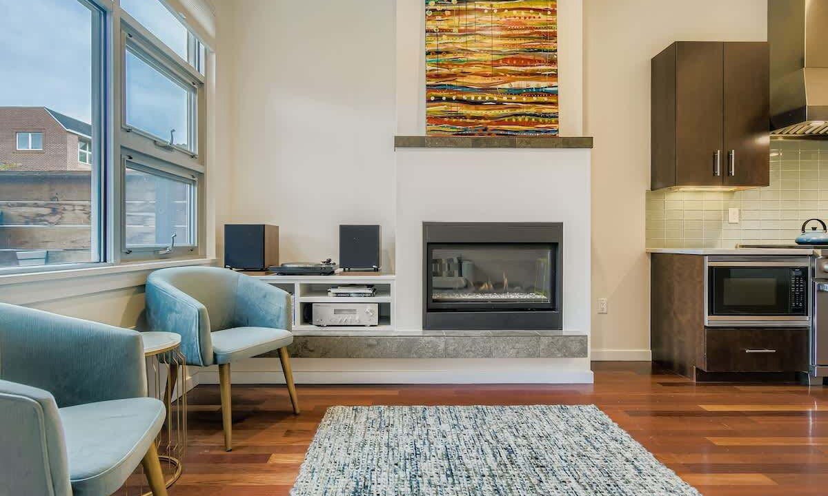 Photo of Livingroom in Whittier