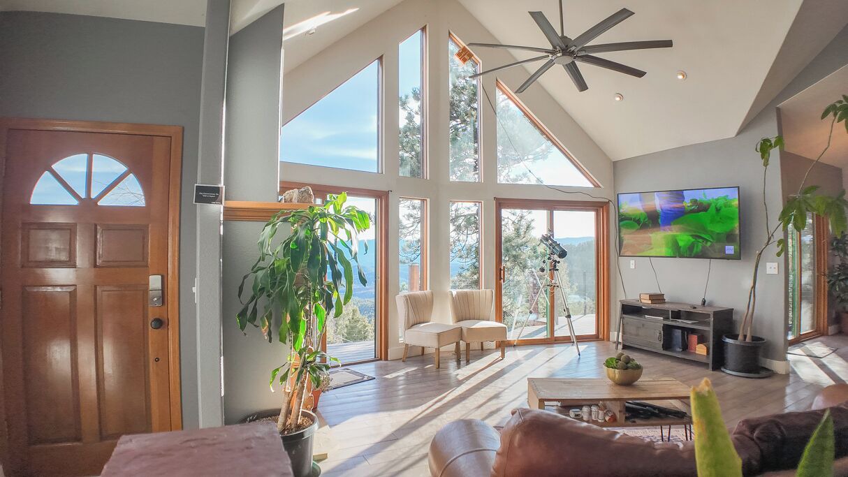 Photo of Livingroom in Kings Valley