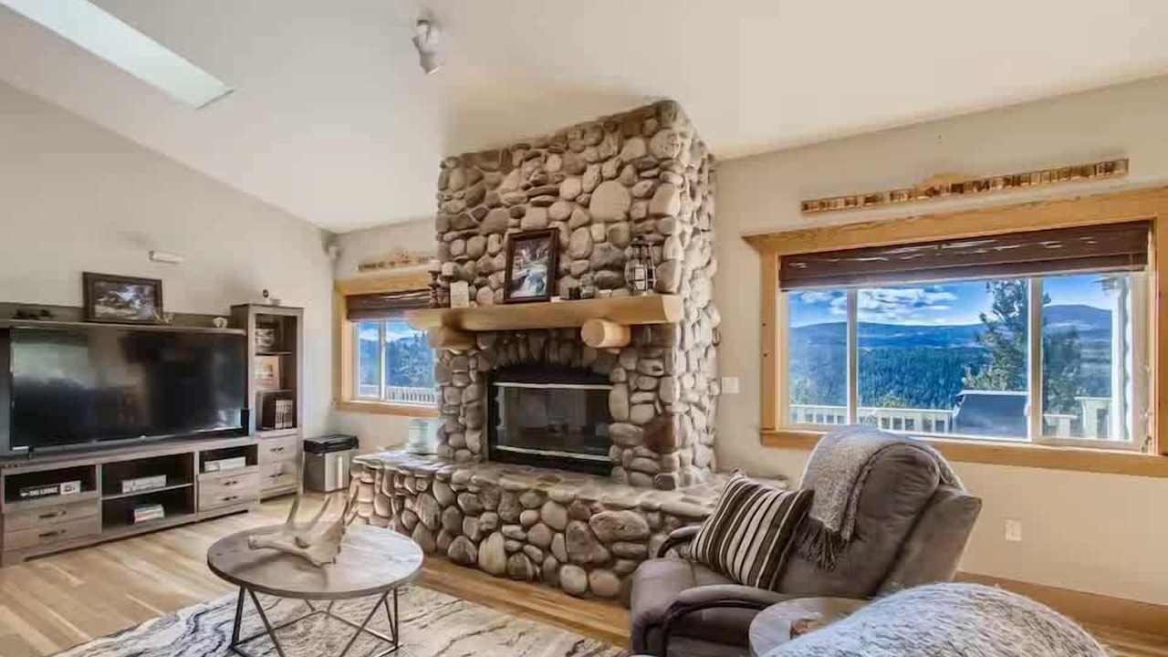 Photo of Livingroom in Black Hawk