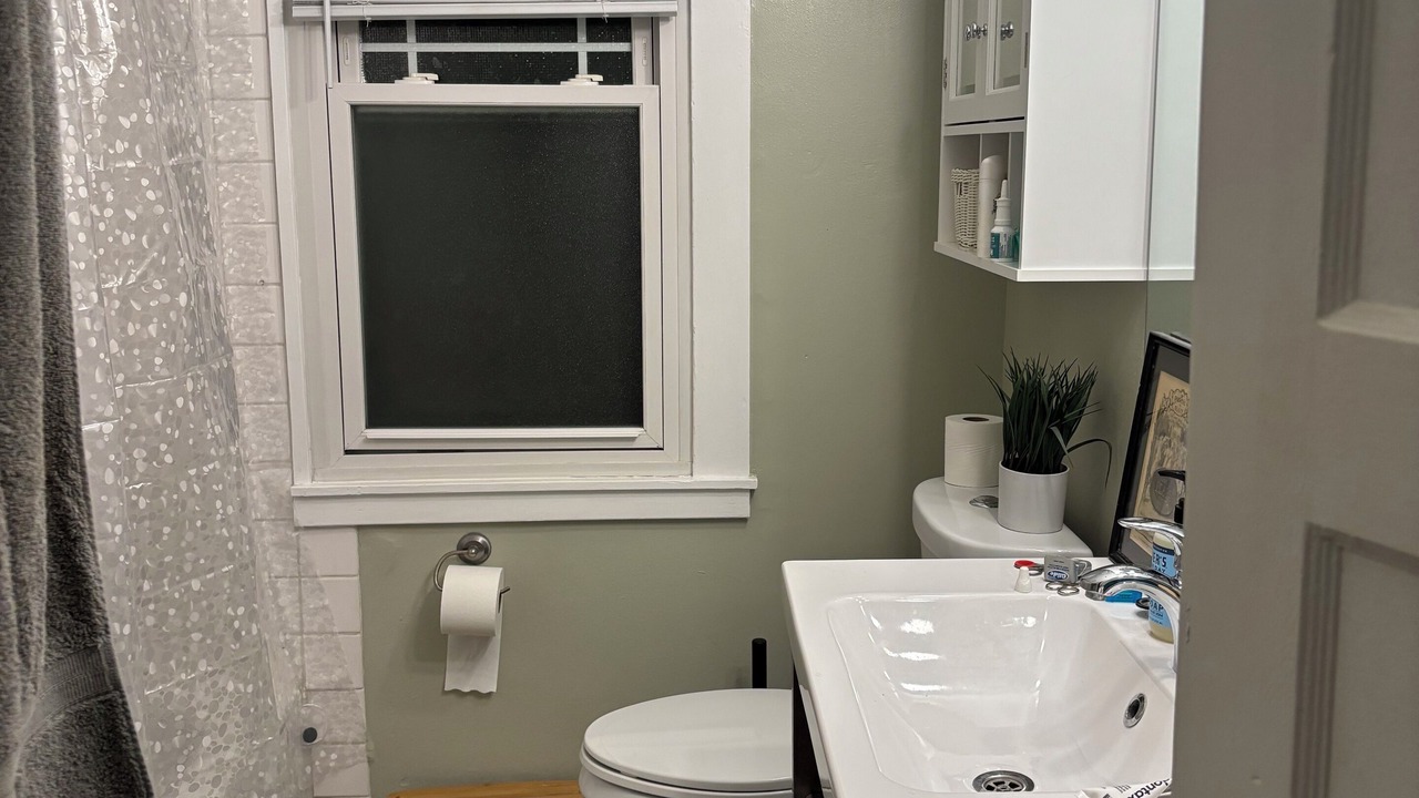 Photo of Bathroom in Whittier