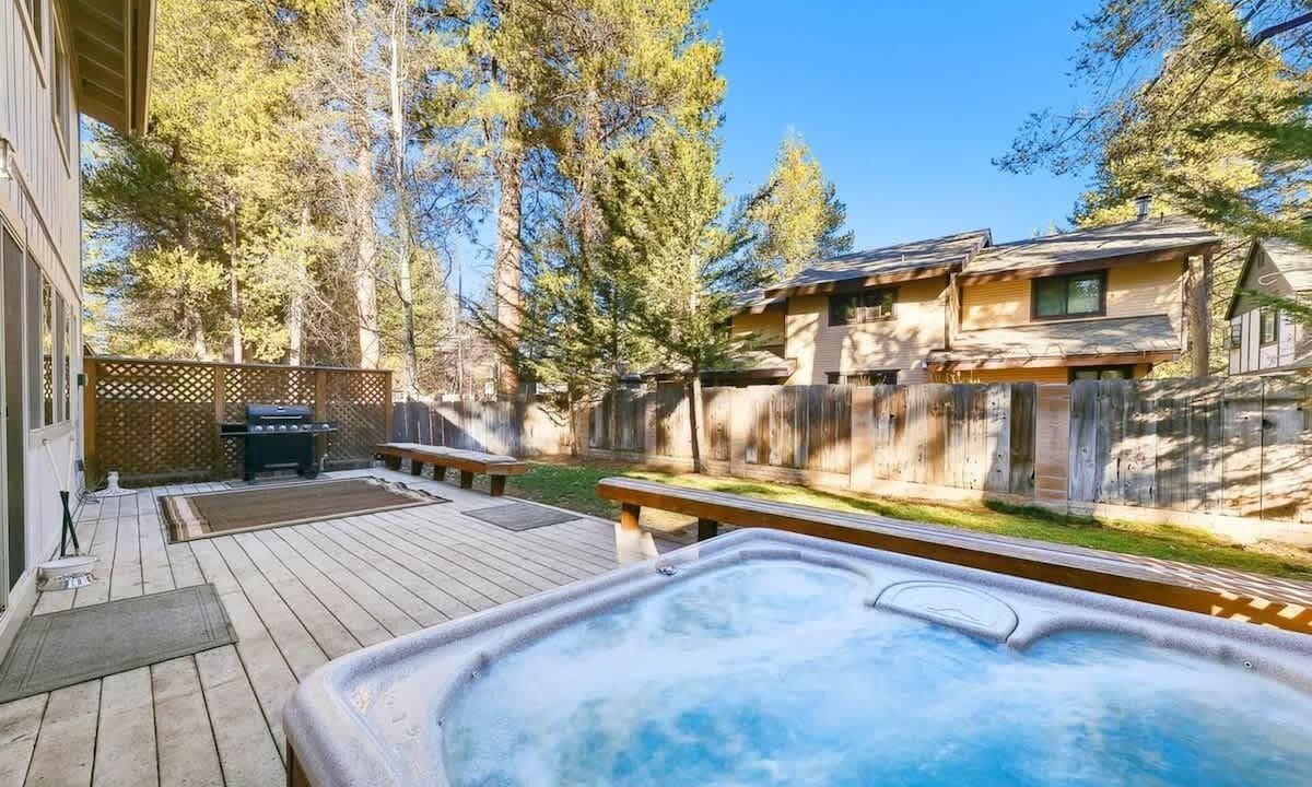 Photo of Patio Balcony in Tahoe Island