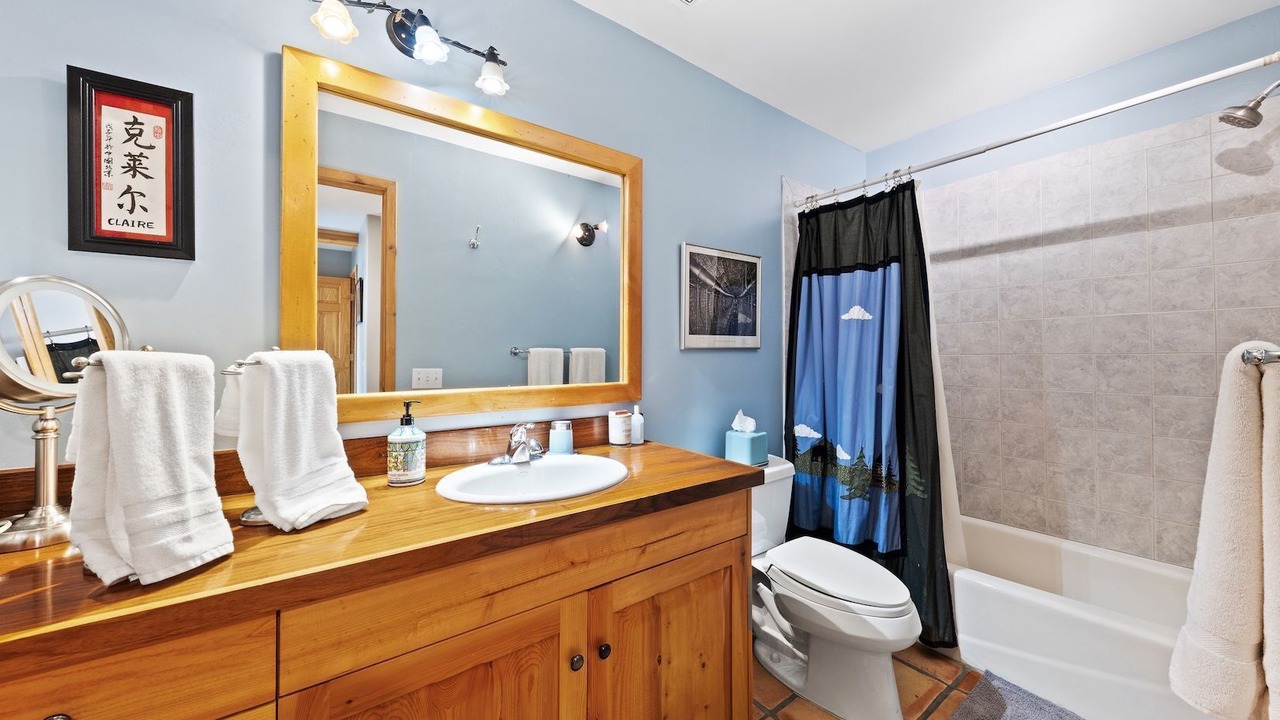 Photo of Bathroom in Eagle