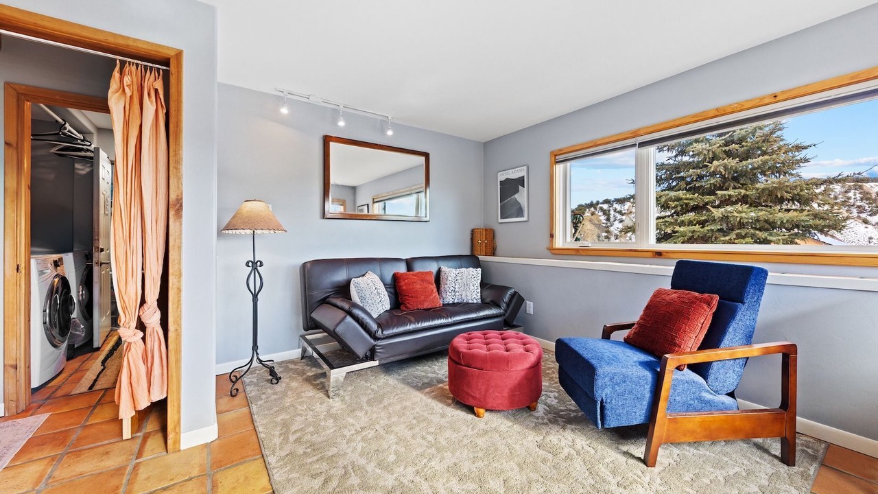 Photo of Livingroom in Eagle