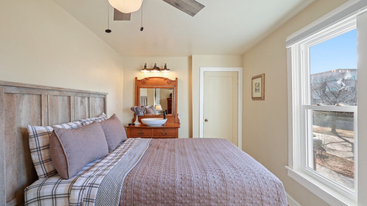 Photo of Bedroom in Old North End