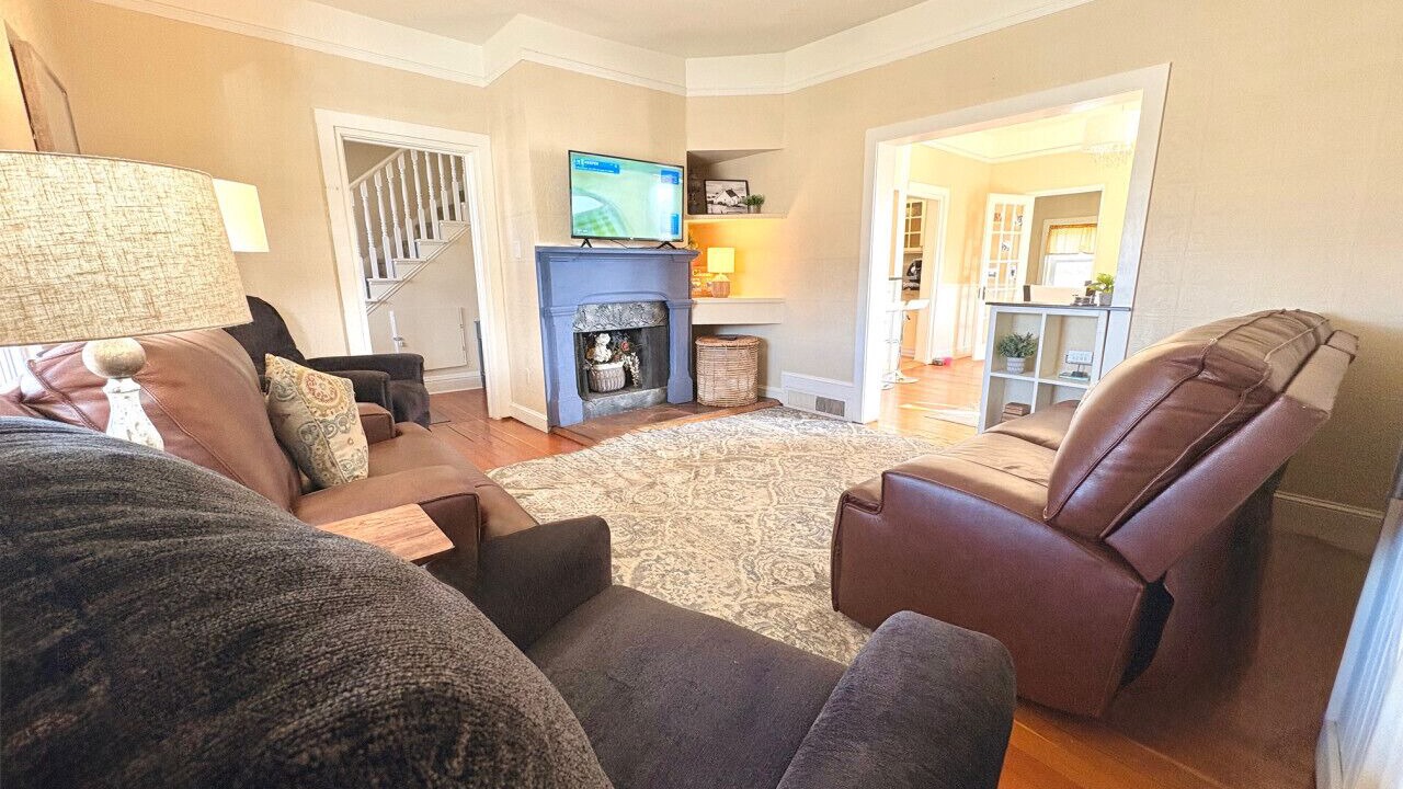Photo of Livingroom in Old North End