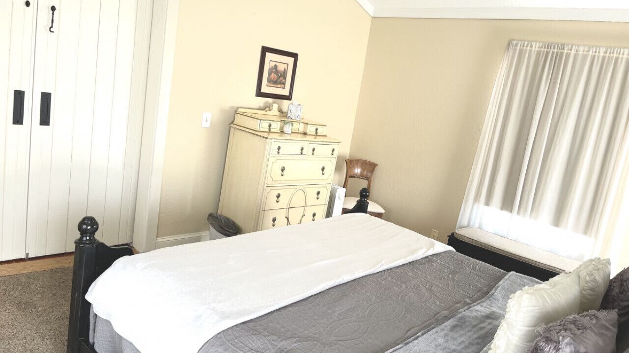 Photo of Bedroom in Old North End