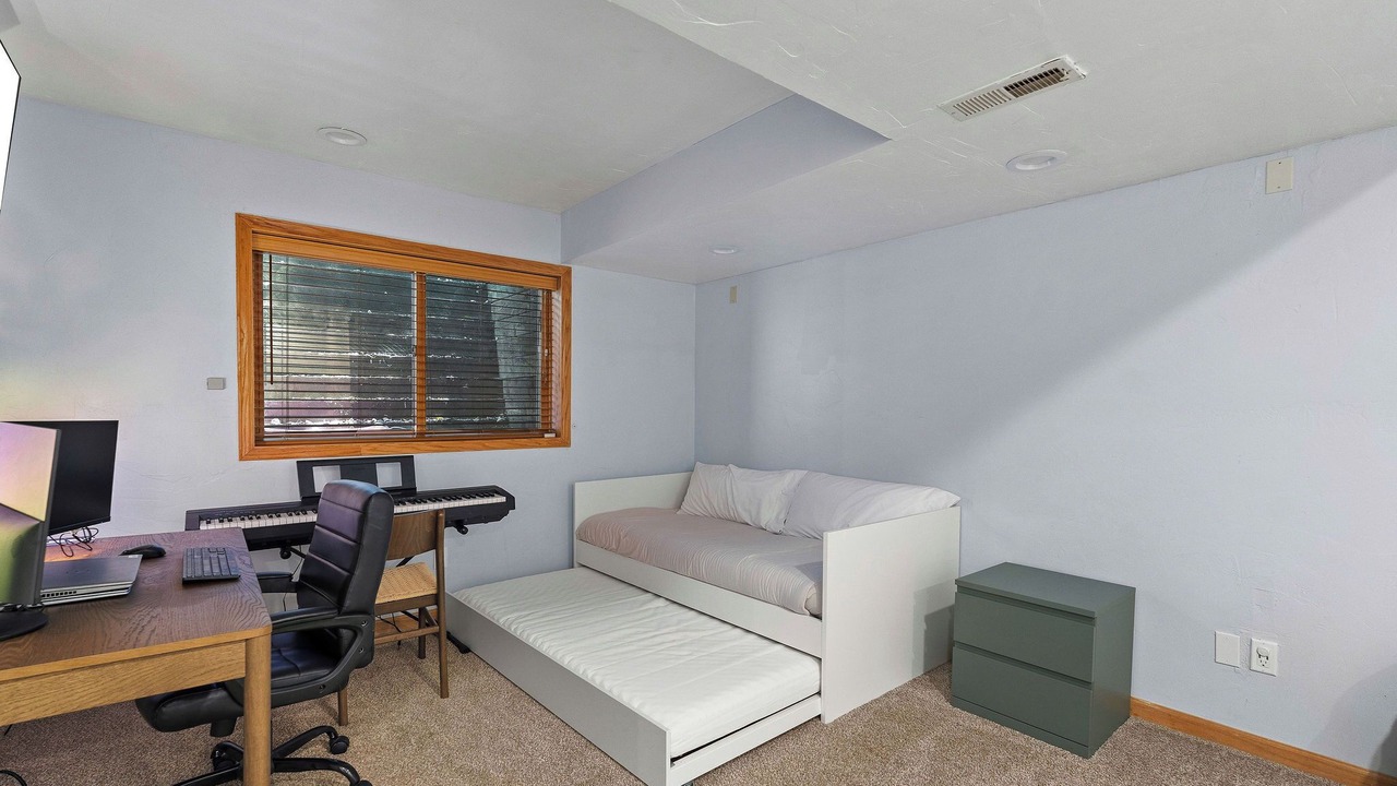 Photo of Bedroom in Edwards