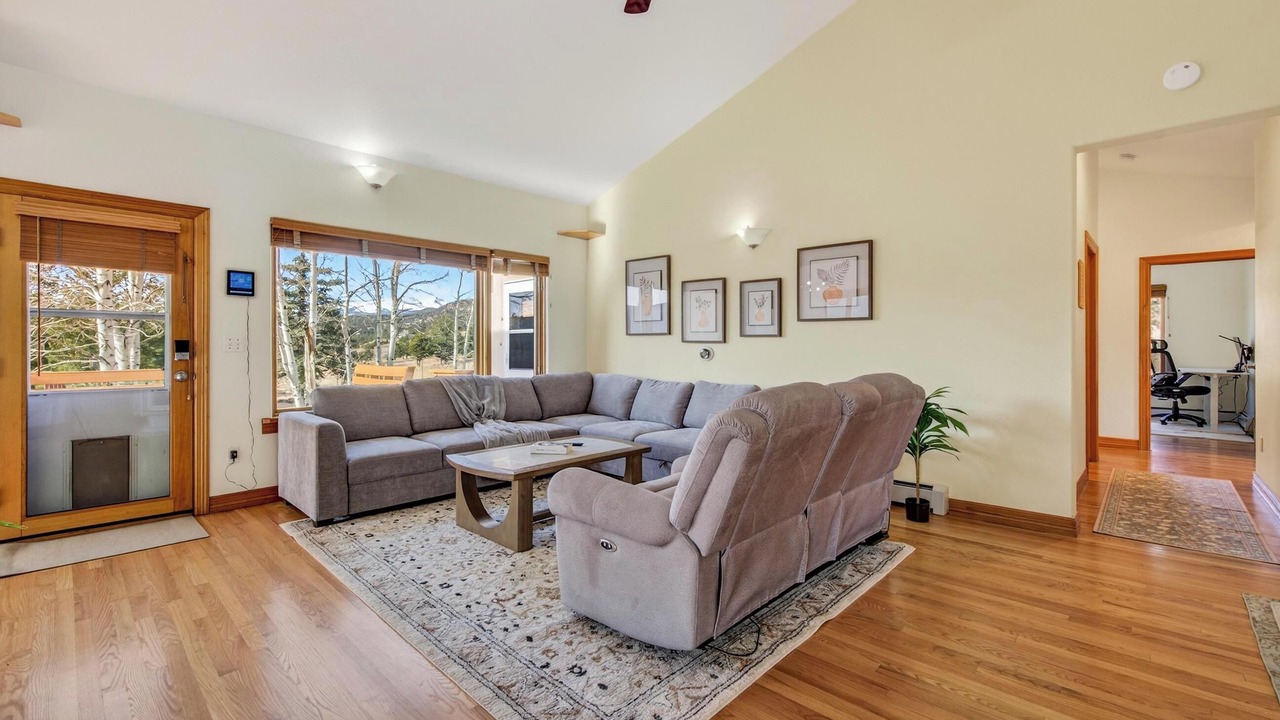 Photo of Livingroom in Sugarloaf