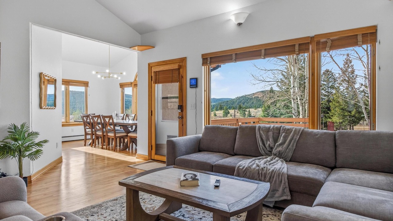 Photo of Livingroom in Sugarloaf