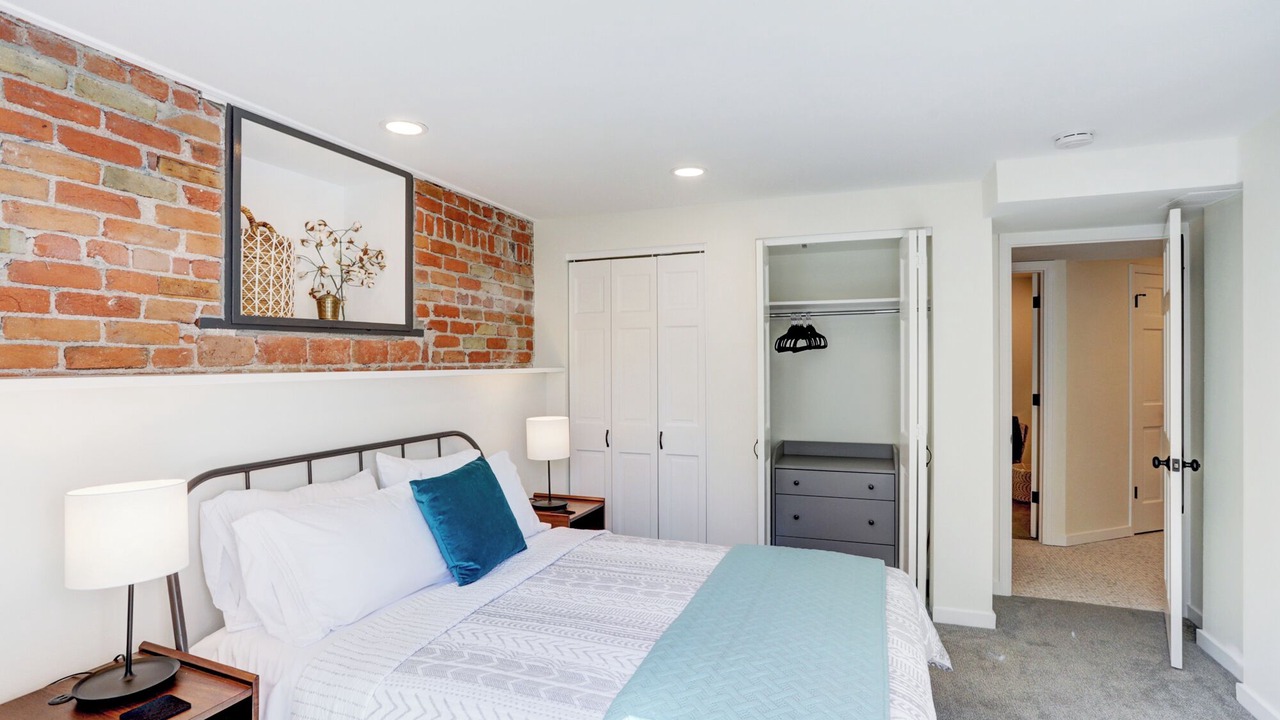 Photo of Bedroom in Mapleton Hill