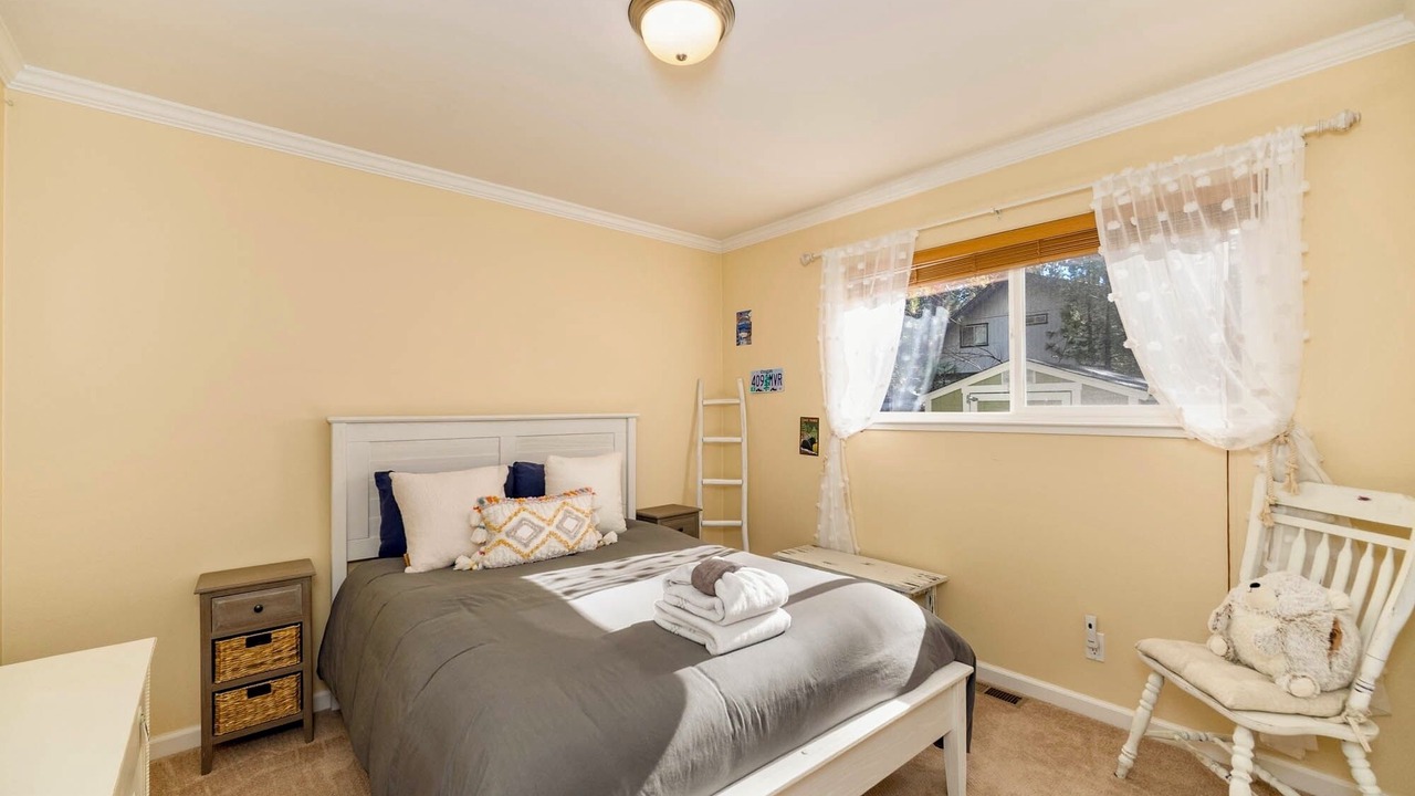 Photo of Bedroom in Al Tahoe
