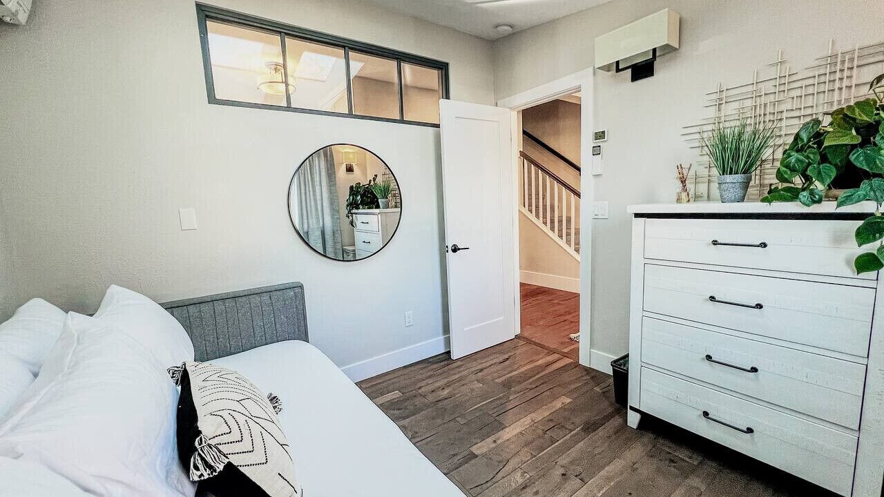 Photo of Bedroom in Mapleton Hill