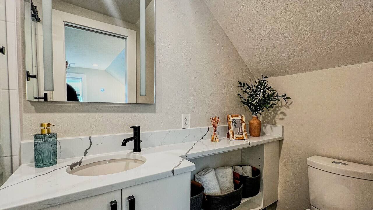 Photo of Bathroom in Mapleton Hill
