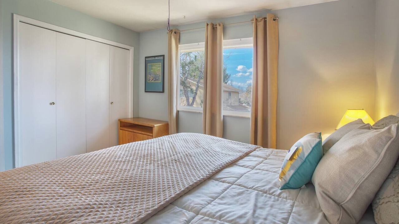 Photo of Bedroom in Keewayden