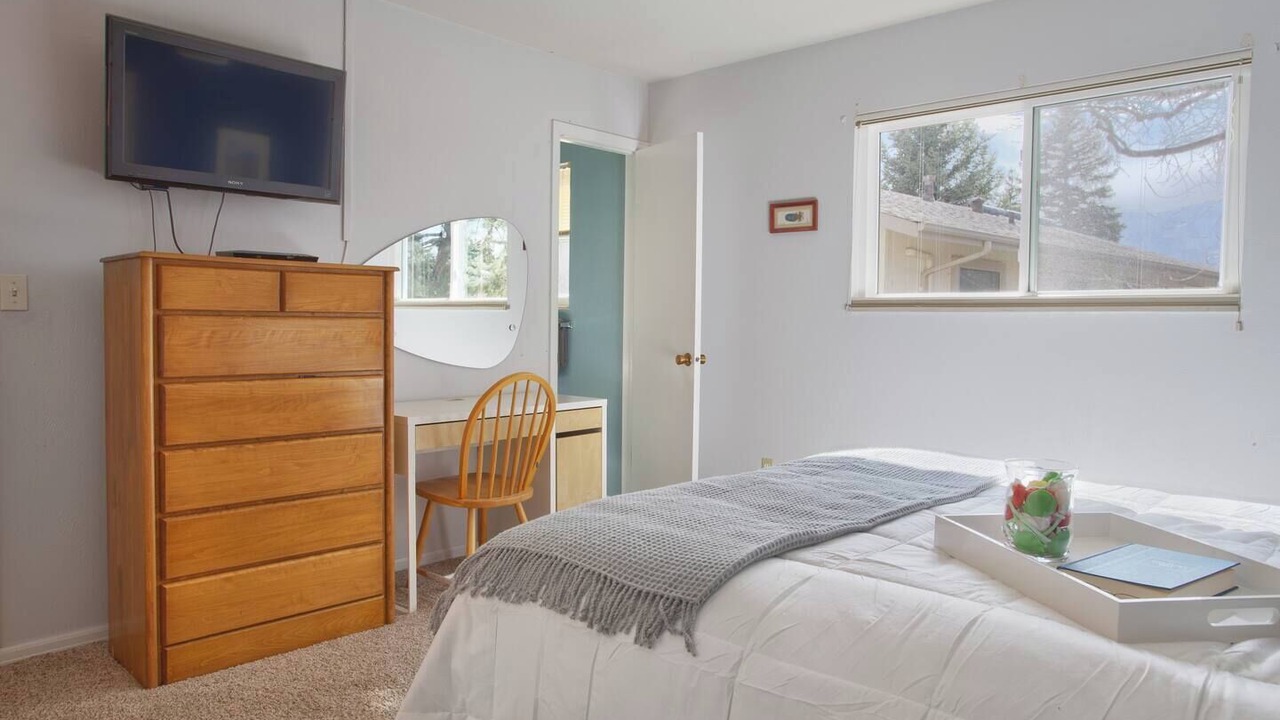Photo of Bedroom in Keewayden